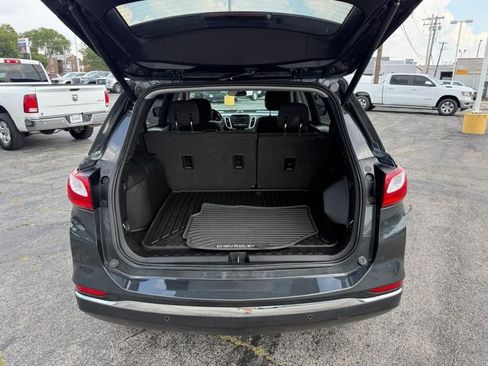 Used 2020 Chevrolet Equinox LT w/ Driver Convenience Package FWD image 7