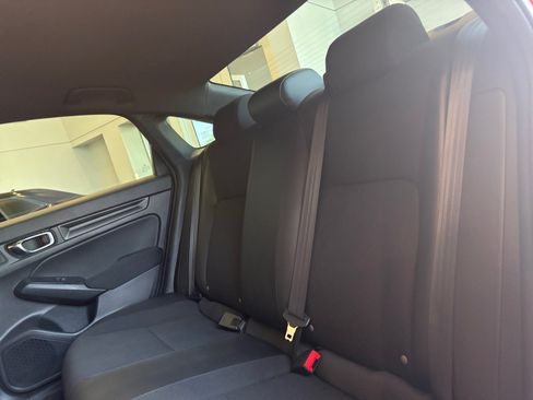 Used 2023 Honda Civic Sport image 18