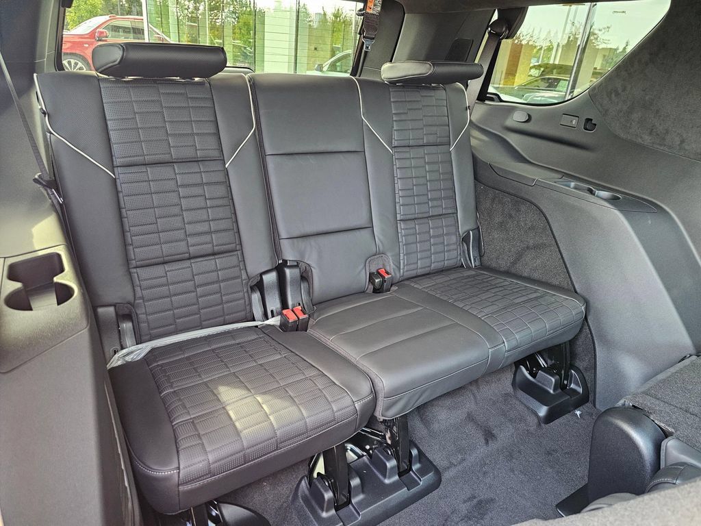 New 2026 Cadillac Escalade Platinum Sport AWD/4WD image 13