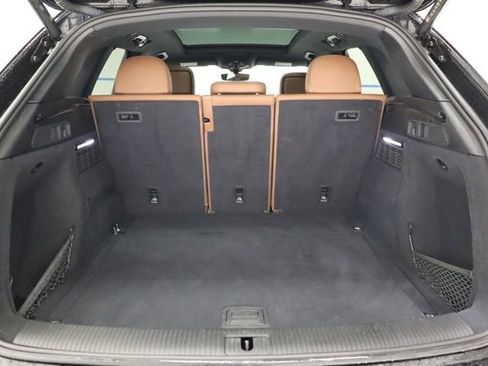 Used 2022 Audi Q5 2.0T Premium w/ Convenience Package AWD/4WD image 25