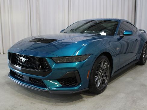 New 2026 Ford Mustang GT Premium w/ GT Performance Package RWD image 35