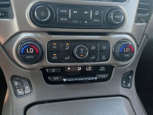 Used 2019 GMC Yukon XL Denali w/ Denali Ultimate Package image 25