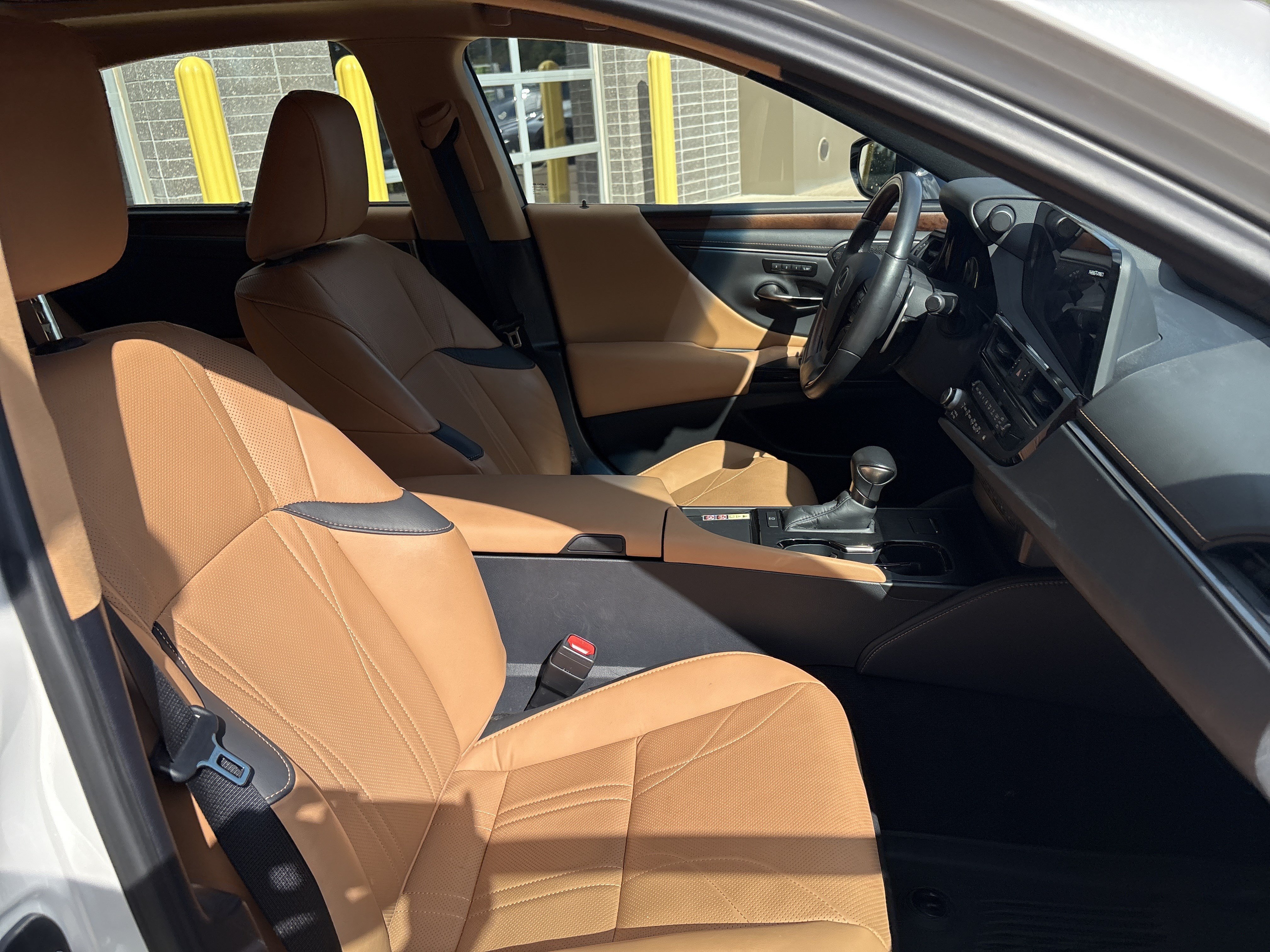 Used 2025 Lexus ES 350 Ultra Luxury FWD image 33