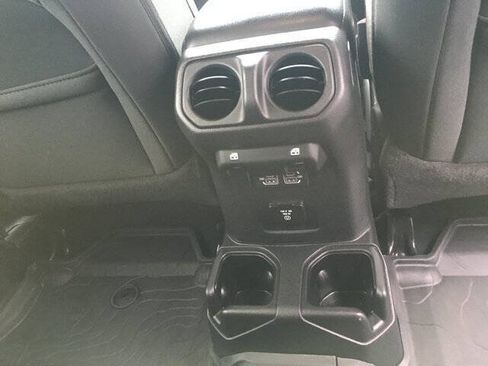 Used 2022 Jeep Wrangler Unlimited Sport AWD/4WD image 31