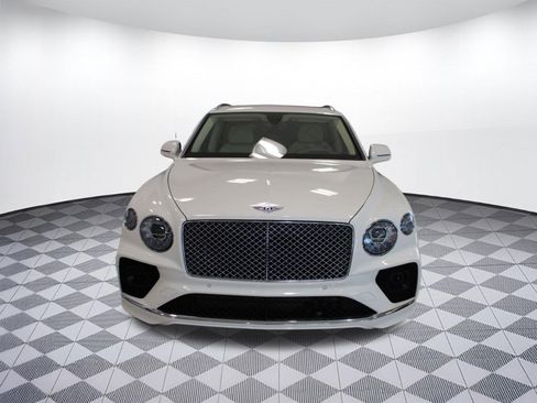 Used 2023 Bentley Bentayga image 5