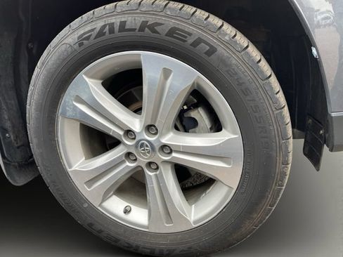 Used 2012 Toyota Highlander Limited w/ Tow Pkg AWD/4WD image 31
