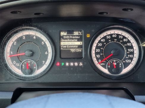 Used 2022 RAM 1500 Classic SLT image 12