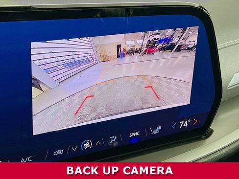 Certified 2025 Chevrolet Traverse LT image 10