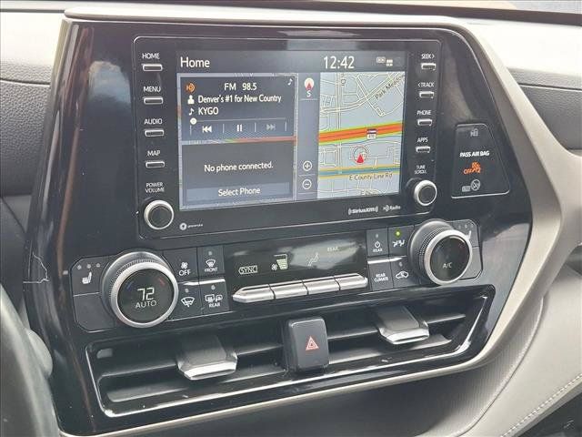 Used 2020 Toyota Highlander XLE AWD/4WD image 15