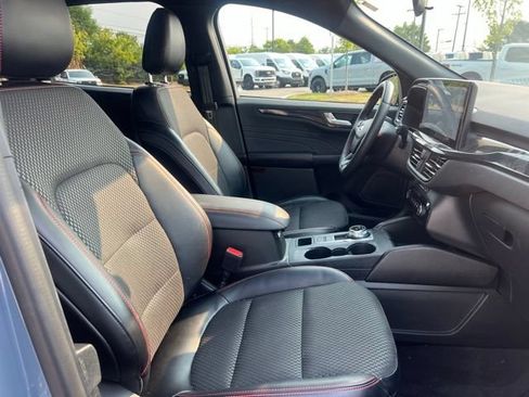 Used 2024 Ford Escape ST-Line w/ Tech Pack #1 AWD/4WD image 11