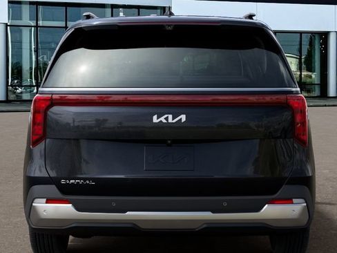 New 2026 Kia Carnival SX FWD image 13