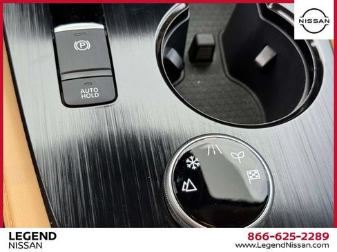 Used 2023 Nissan Rogue Platinum w/ Platinum Premium Package AWD/4WD image 33