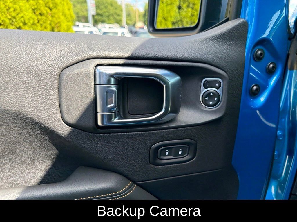 Used 2025 Jeep Wrangler Unlimited Rubicon 392 AWD/4WD image 16