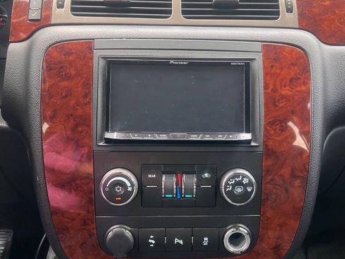 Used 2013 Chevrolet Tahoe LS w/ Convenience Package RWD image 23