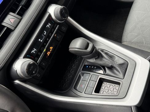 Used 2025 Toyota RAV4 XLE image 35