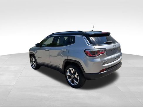 Used 2018 Jeep Compass Limited w/ Navigation Group AWD/4WD image 5