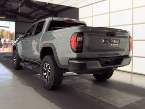 Used 2024 GMC Canyon AT4X AWD/4WD image 8