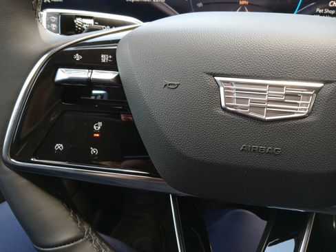 New 2025 Cadillac Lyriq Sport image 18