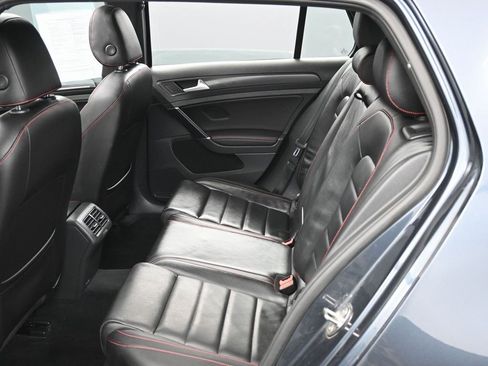 Used 2018 Volkswagen GTI SE w/ SE Leather Package image 32