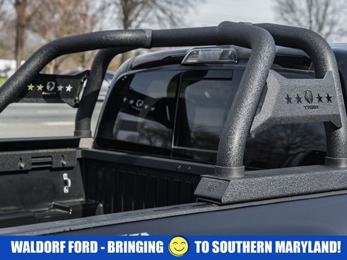 Used 2021 Toyota Tacoma TRD Off-Road w/ TRD Premium Off Road Package AWD/4WD image 8