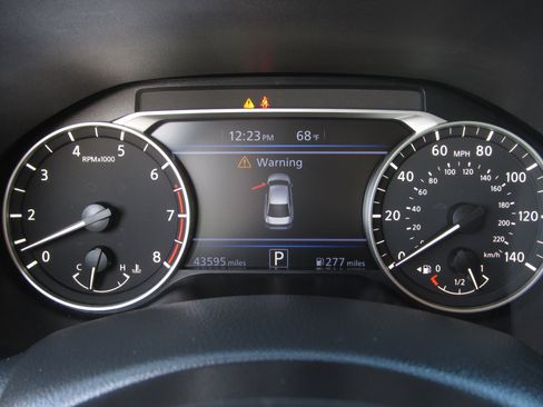 Used 2023 Nissan Altima 2.5 SR image 24