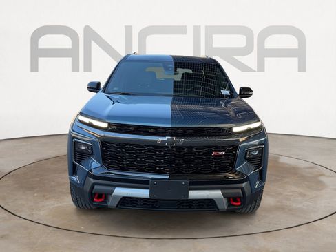 Used 2025 Chevrolet Traverse Z71 w/ Enhanced Driving Package image 6