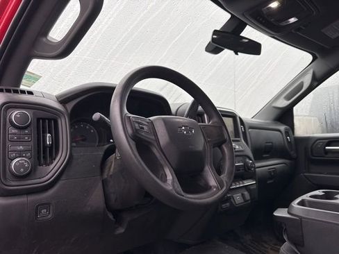 Used 2019 Chevrolet Silverado 1500 Custom Trail Boss w/ Custom Convenience Package image 6