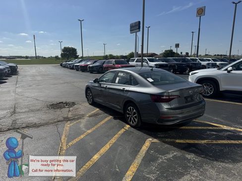 Used 2024 Volkswagen Jetta S FWD image 3