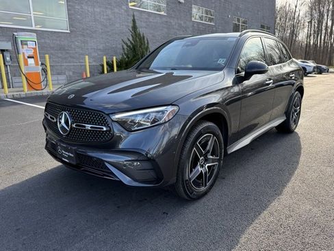 Used 2025 Mercedes-Benz GLC 300 4MATIC image 7