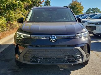 New 2025 Volkswagen Taos SE video 2