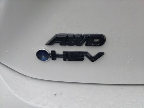 New 2026 Toyota Camry Hybrid AWD/4WD image 8