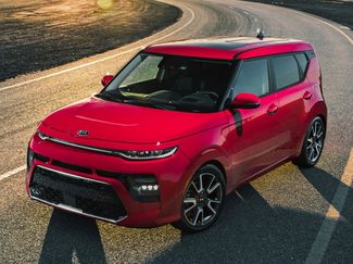 Used 2021 Kia Soul S image 1
