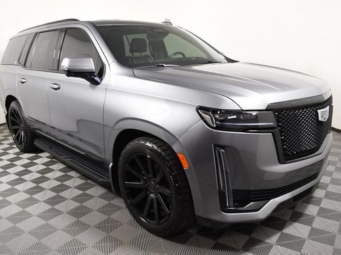 Used 2021 Cadillac Escalade Sport w/ Driver Assist Tech Package AWD/4WD image 8
