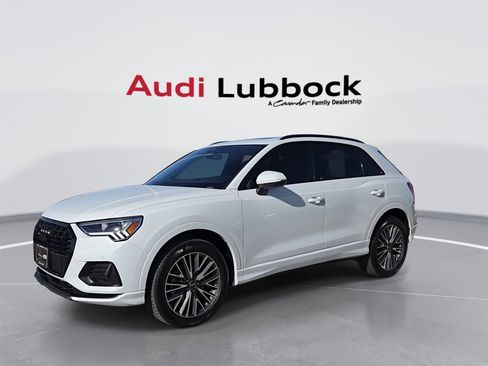 Certified 2024 Audi Q3 2.0T Premium Plus image 4