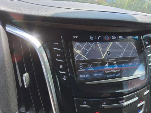 Used 2017 Cadillac Escalade ESV Premium Luxury RWD image 16