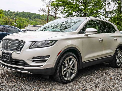 Used 2019 Lincoln MKC Reserve w/ MKC Climate Package AWD/4WD image 3