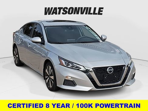 Used 2022 Nissan Altima 2.5 SV w/ SV Premium Package image 1