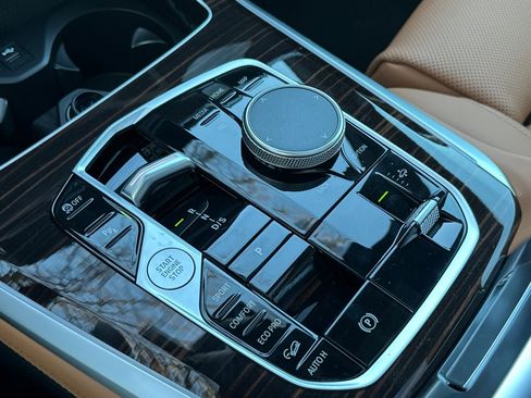 New 2026 BMW X5 xDrive40i w/ Parking Assistance Package image 19