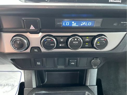Used 2021 Toyota Tacoma SR AWD/4WD image 17