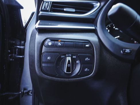 Used 2023 INFINITI QX50 Sport image 21