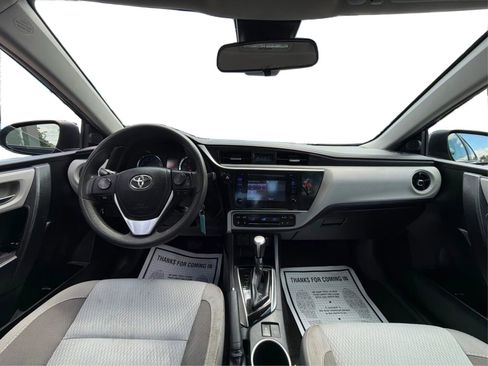 Used 2018 Toyota Corolla LE FWD image 20