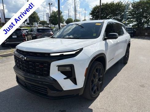 Used 2024 Chevrolet Traverse RS FWD image 7