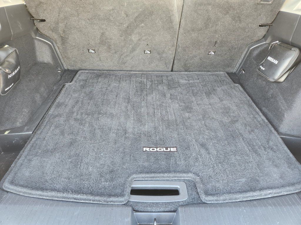 Used 2022 Nissan Rogue SV FWD image 35