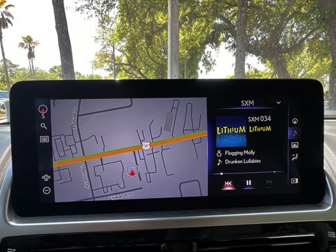 Used 2023 Lexus GX 460 Premium w/ Accessory Package image 24