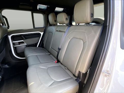 Used 2023 Land Rover Defender 110 S AWD/4WD image 21