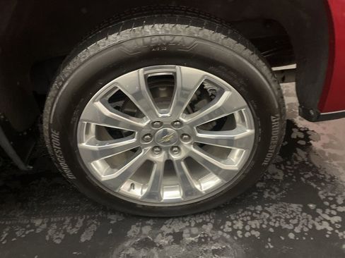 Used 2021 Chevrolet Silverado 1500 High Country w/ Technology Package image 28