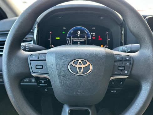 Used 2026 Toyota Camry LE image 22