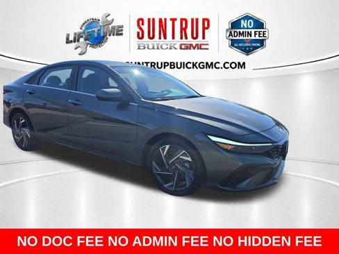 Used 2025 Hyundai Elantra SEL FWD image 9