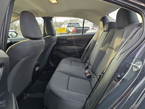 Used 2025 Toyota Corolla LE image 10