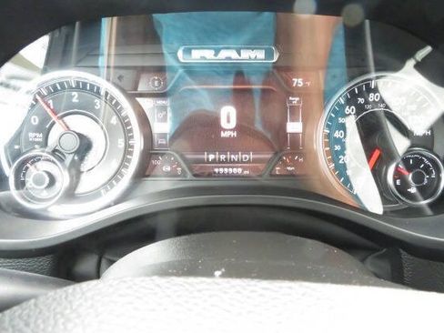 Used 2022 RAM 1500 Big Horn AWD/4WD image 18